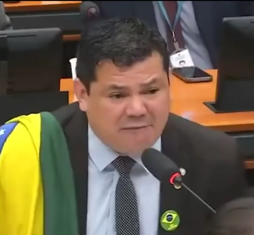 Deputado Gilvan deseja morte de Lula